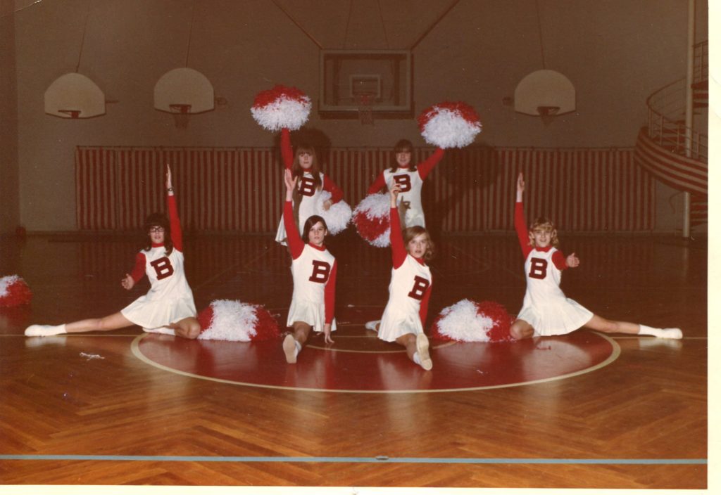 Bonn_JV_Cheerleaders_1969-1970_#2 Bonn_JV_Cheerleaders_1969-1970_#2